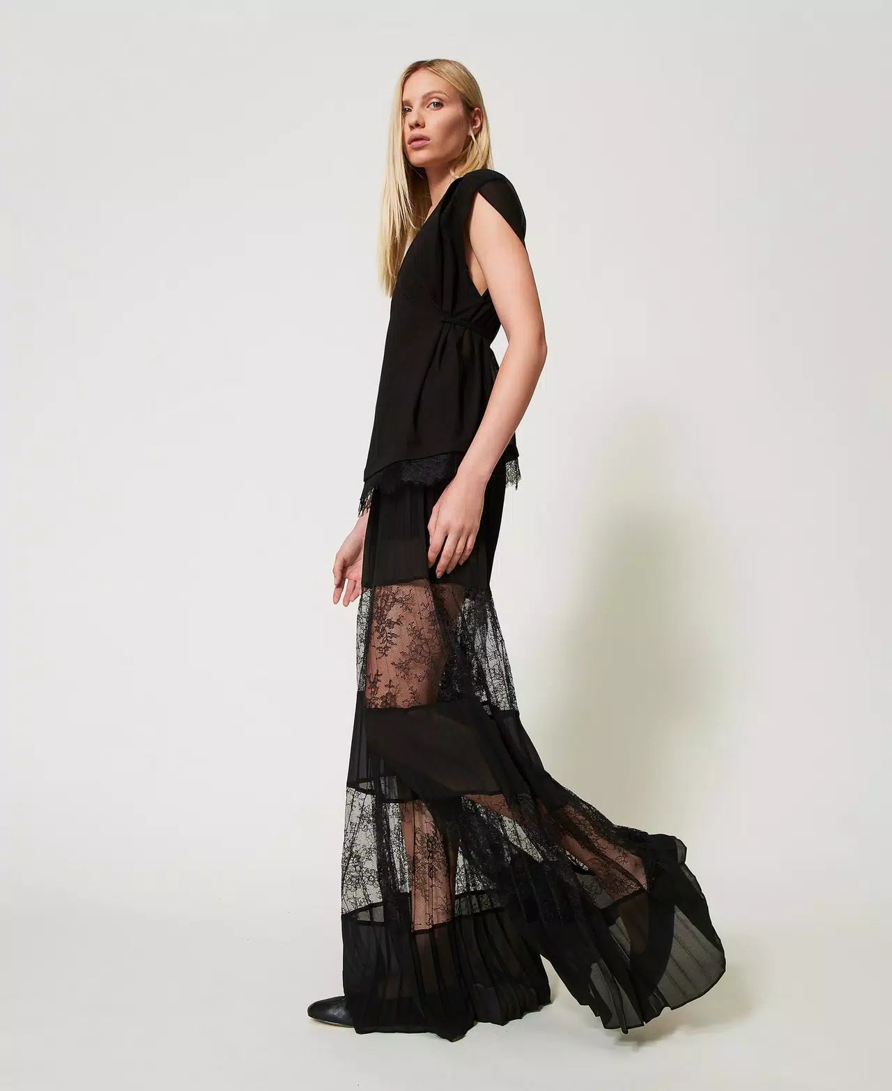 ΠΛΙΣΕ ΠΑΝΤΕΛΟΝΙ ΜΕ ΔΑΝΤΕΛΑ TWINSET