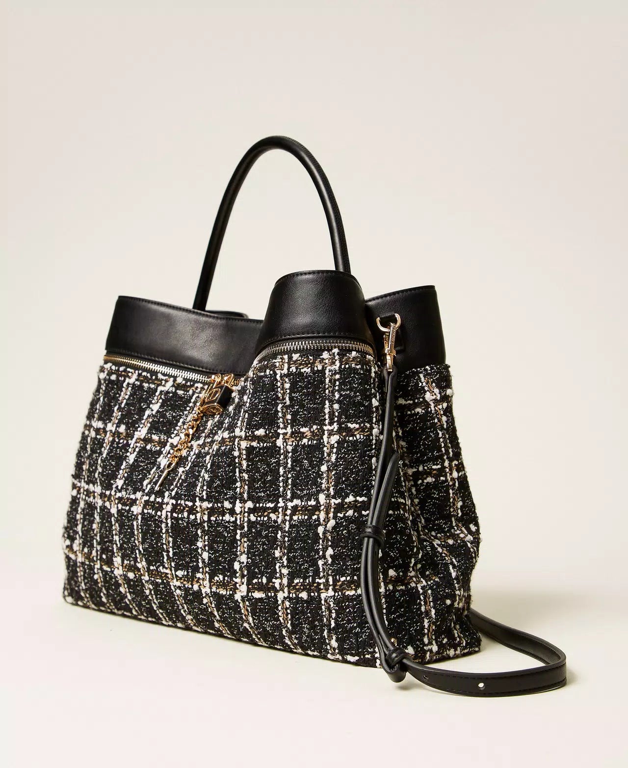 ΤΣΑΝΤΑ SHOPPER ΑΠΟ ΤΟΥΙΝΤ ΜΕ ΚΛΕΙΔΑΡΙΑ ΟΒΑΛ Τ TWINSET MILANO