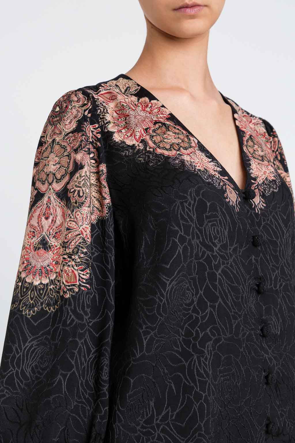 ΖΑΚΑΡ ΠΟΥΚΑΜΙΣΟ ΜΕ ΤΥΠΩΜΑ TWINSET MILANO