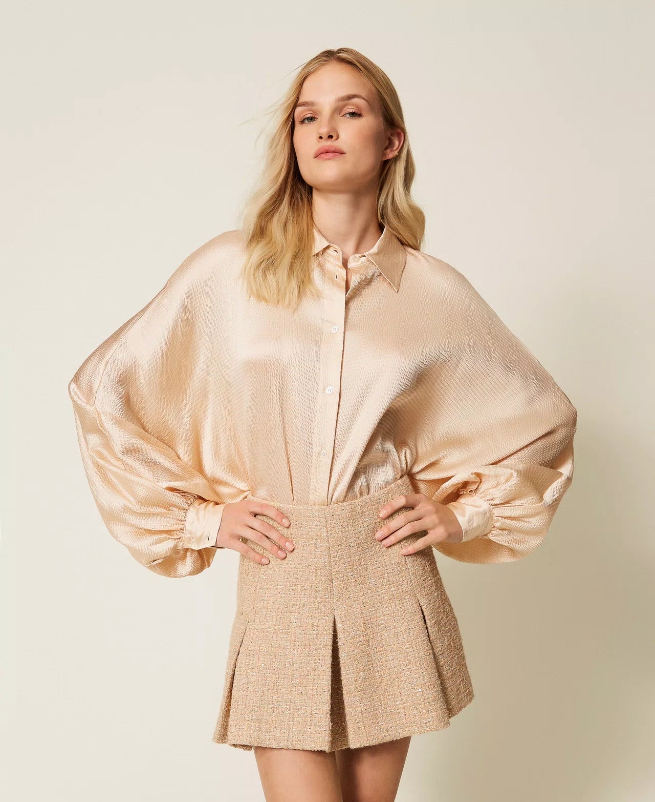 ΣΑΤΕΝ ΠΟΥΚΑΜΙΣΟ ΜΕ ΜΑΝΙΚΙΑ BALLOON TWINSET