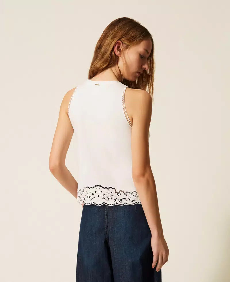 ΤΟΠ ΜΕ ΚΕΝΤΗΜΑ TWINSET