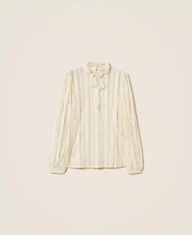 ΠΟΥΚΑΜΙΣΟ ΑΠΟ ΔΑΝΤΕΛΑ ΜΕ ΦΙΟΓΚΟ TWINSET