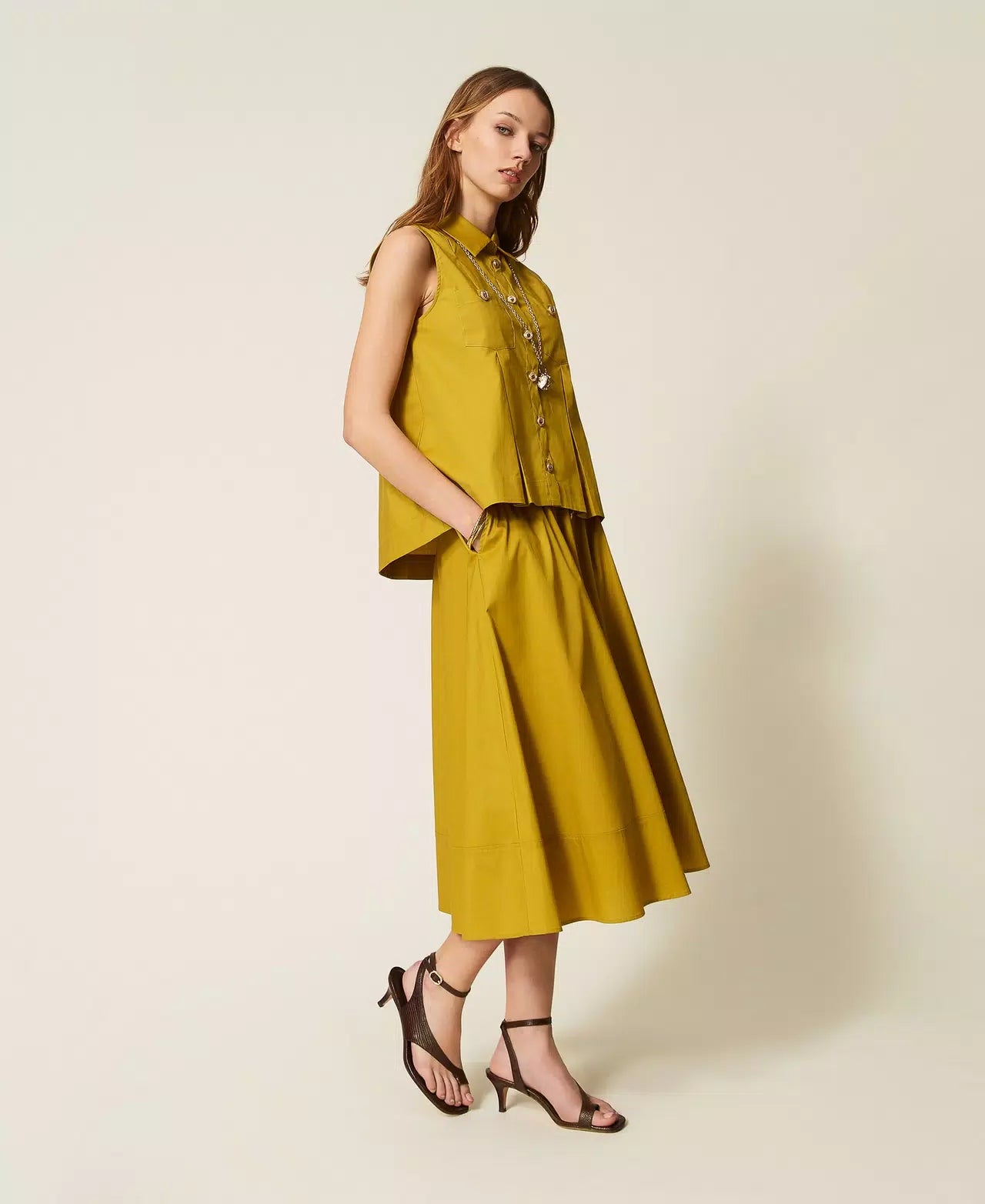 ΒΑΜΒΑΚΕΡΗ ΜΙΝΤΙ ΦΟΥΣΤΑ ΜΕ ΚΟΥΜΠΙΑ TWINSET