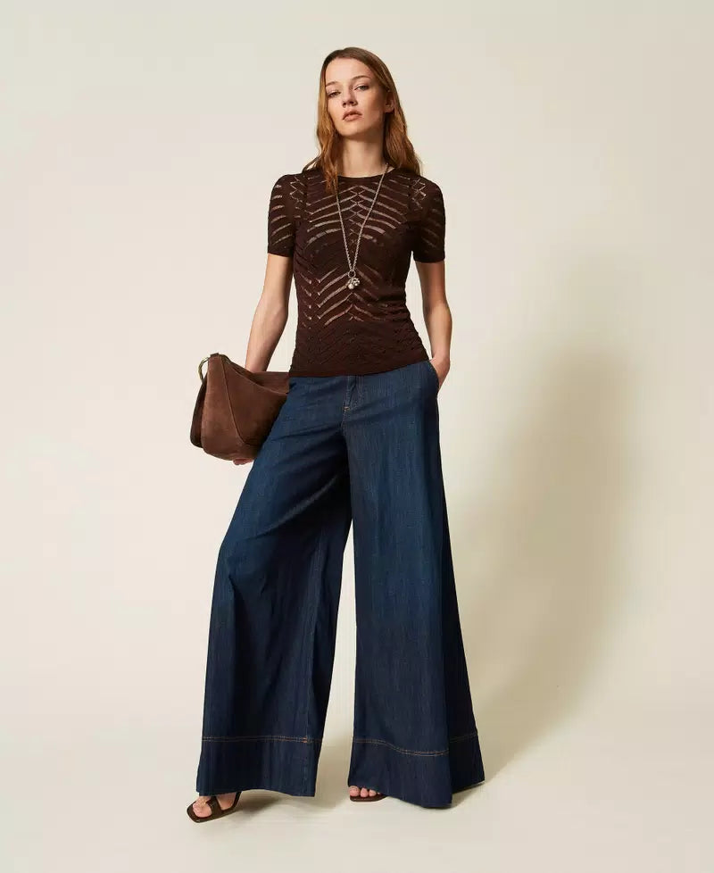 ΕΦΑΡΜΟΣΤΗ ΜΠΛΟΥΖΑ ΣΕ ΣΧΗΜΑ CHEVRON TWINSET