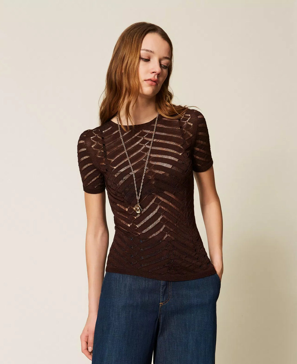 ΕΦΑΡΜΟΣΤΗ ΜΠΛΟΥΖΑ ΣΕ ΣΧΗΜΑ CHEVRON TWINSET