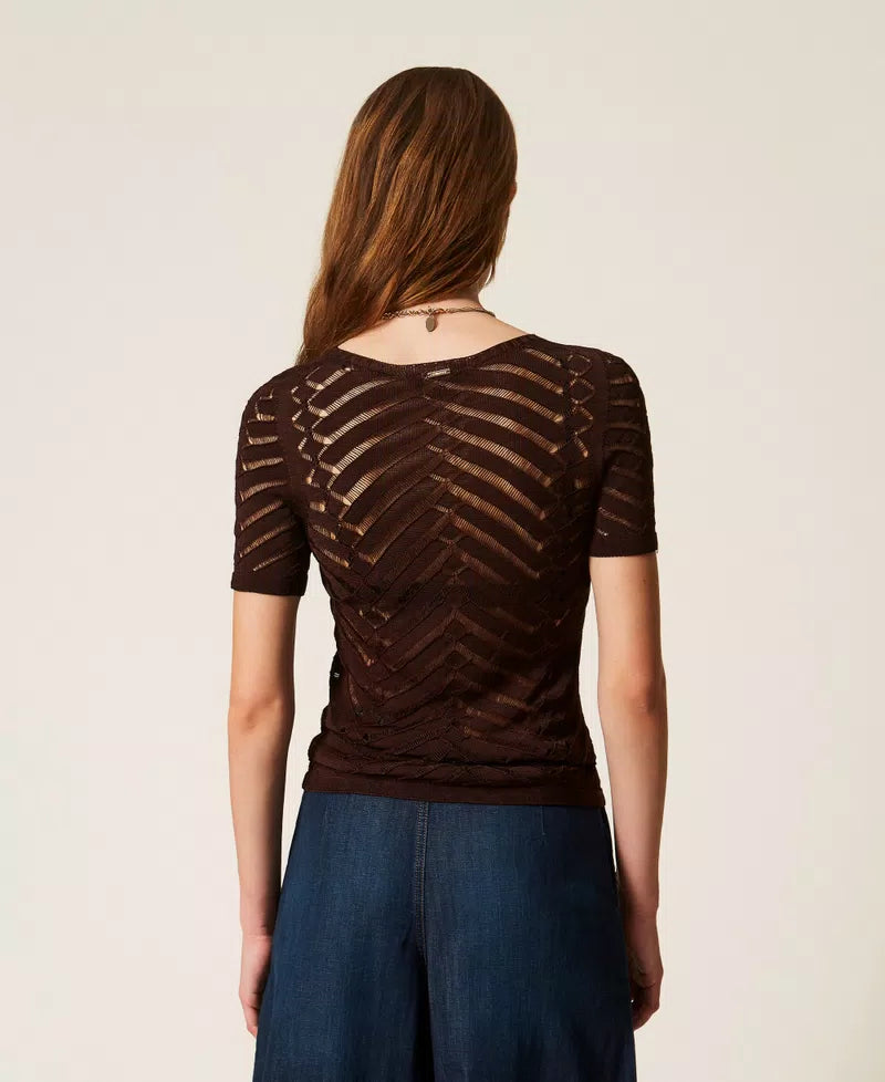 ΕΦΑΡΜΟΣΤΗ ΜΠΛΟΥΖΑ ΣΕ ΣΧΗΜΑ CHEVRON TWINSET