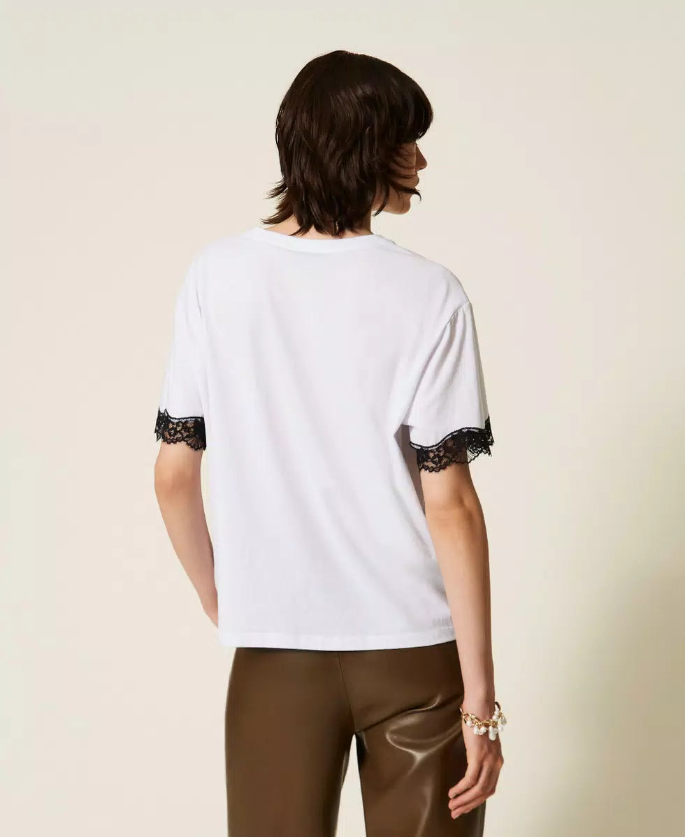 T-SHIRT ΜΕ ΛΟΓΟΤΥΠΟ ΚΑΙ ΔΑΝΤΕΛΑ TWINSET