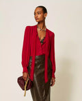 ΠΟΥΚΑΜΙΣΟ CREPE DE CHINE ΜΕ ΦΙΟΓΚΟ TWINSET