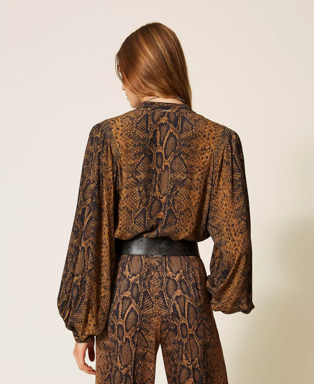 ΠΟΥΚΑΜΙΣΟ CREPE DE CHINE ΜΕ ΤΥΠΩΜΑ PYTHON TWINSET
