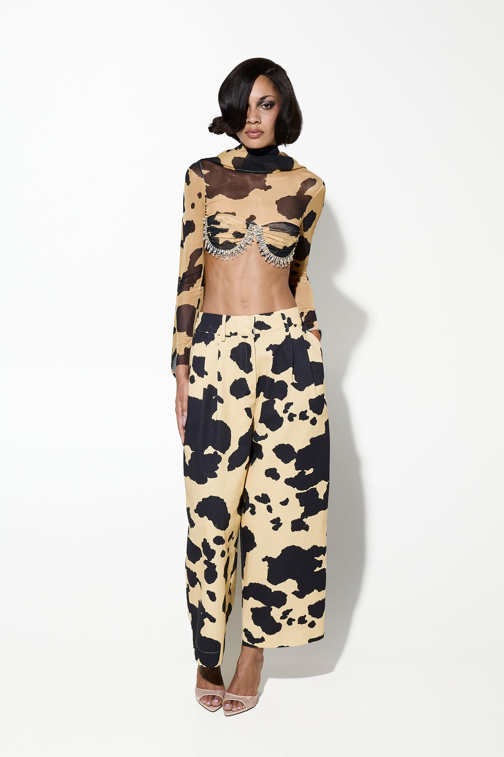 ΤΥΠΩΜΕΝΟ ΚΡΟΠ ΤΟΠ ΜΕ ΚΡΥΣΤΑΛΛΟΥΣ (MUSTARD COW) MILKWHITE