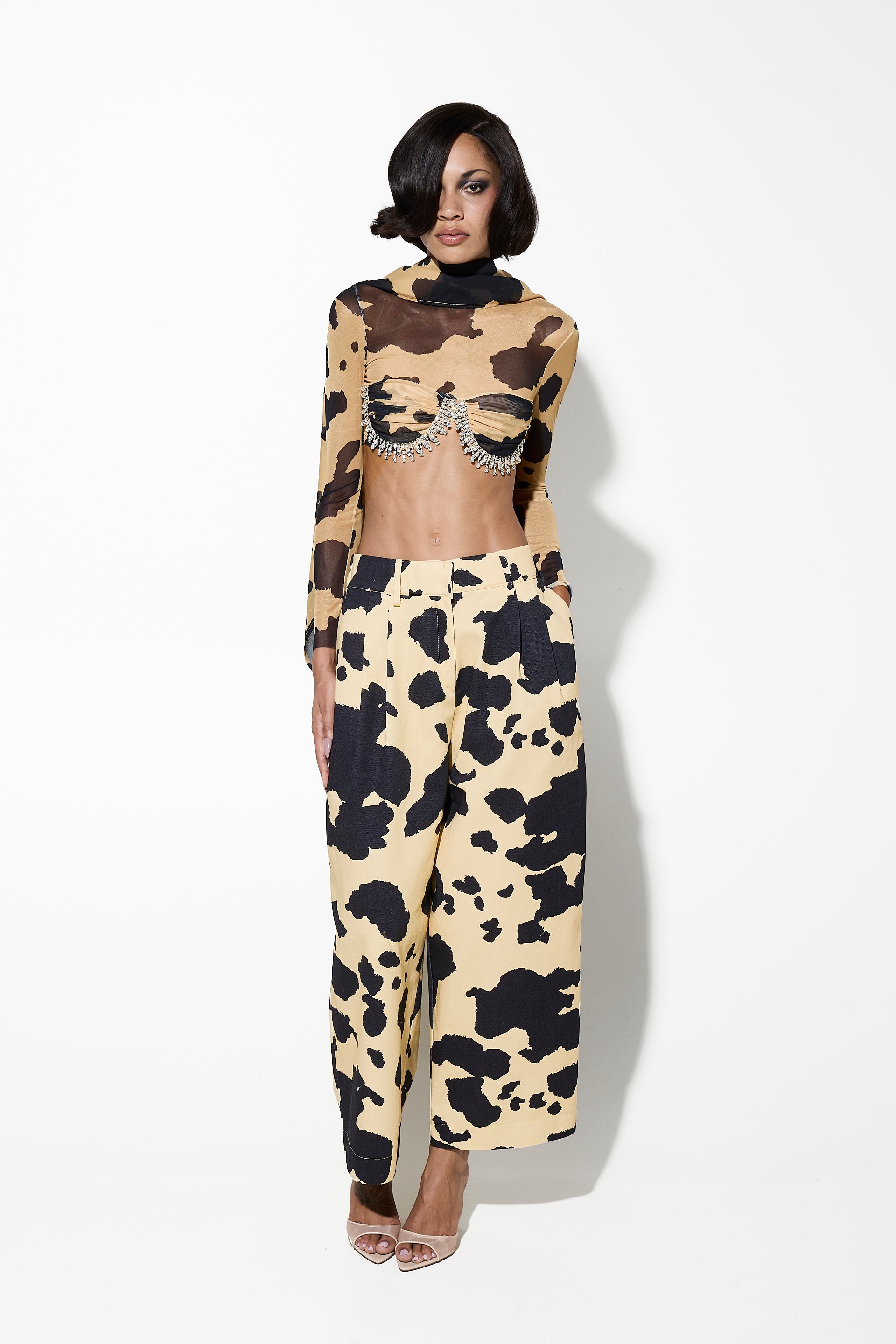 ΤΥΠΩΜΕΝΟ ΚΡΟΠ ΤΟΠ ΜΕ ΚΡΥΣΤΑΛΛΟΥΣ (MUSTARD COW) MILKWHITE