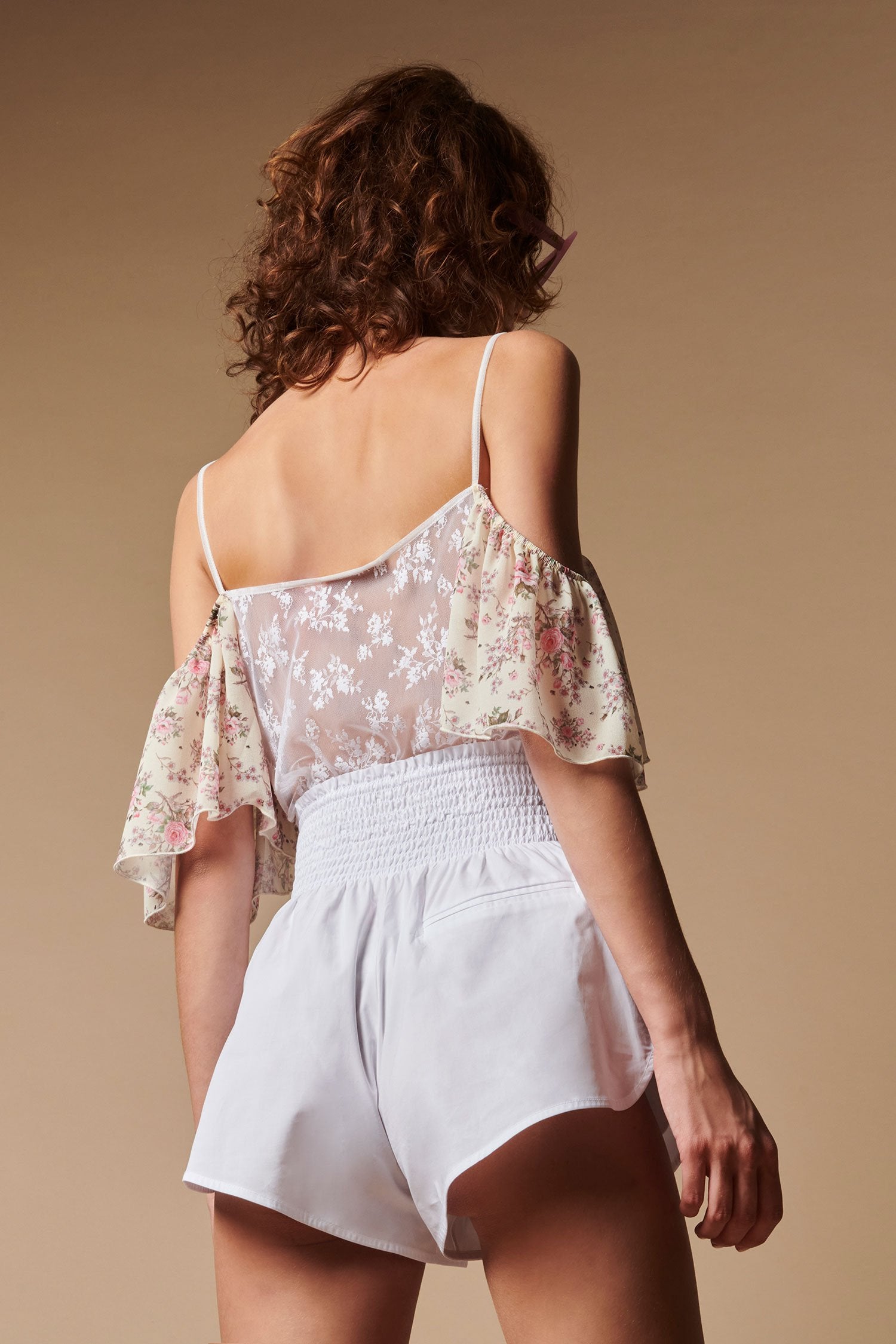 METHA ΜΠΛΟΥΖΑ ANIYEBY