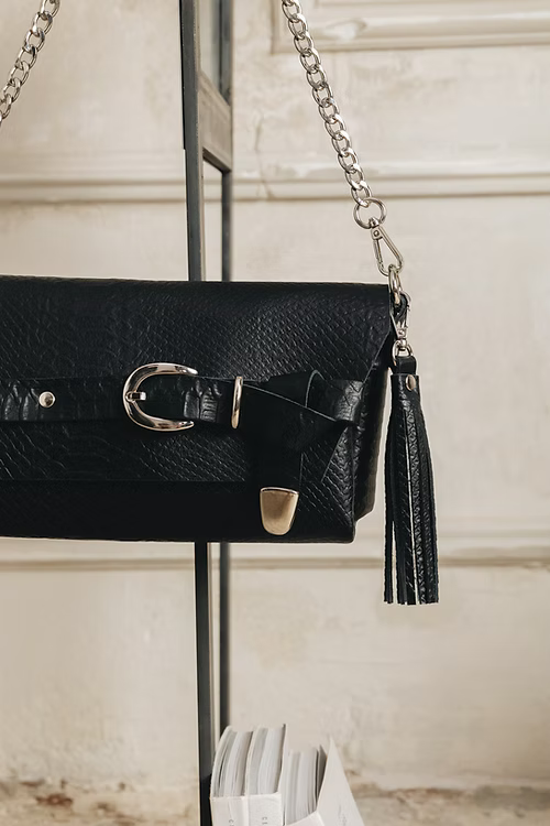 "REGRET ME” ΤΣΑΝΤΑ ΩΜΟΥ (BLACK) INDIVIDUAL