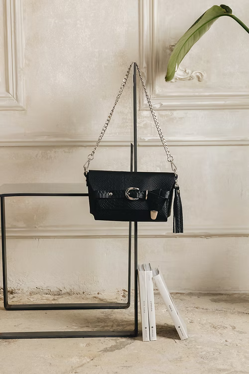 "REGRET ME” ΤΣΑΝΤΑ ΩΜΟΥ (BLACK) INDIVIDUAL