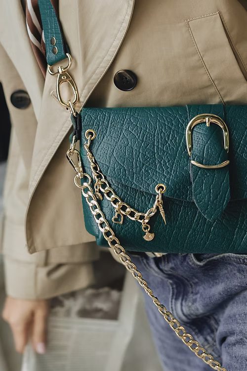 “LOVESONG" ΤΣΑΝΤΑ ΩΜΟΥ (FOREST GREEN) INDIVIDUAL