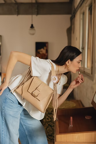 "WHAT A FEELING” ΤΣΑΝΤΑ ΩΜΟΥ (MOCHA) INDIVIDUAL