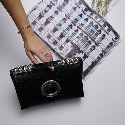 ΔΕΡΜΑΤΙΝΗ ΤΣΑΝΤΑ ΩΜΟΥ INDIVIDUAL