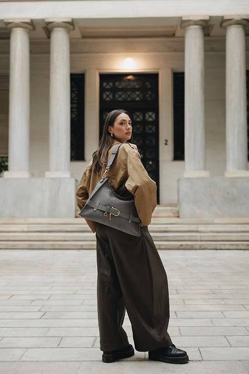 "TOGETHER IN ELECTRIC DREAMS” ΤΣΑΝΤΑ ΩΜΟΥ (GRAY SUEDE) INDIVIDUAL