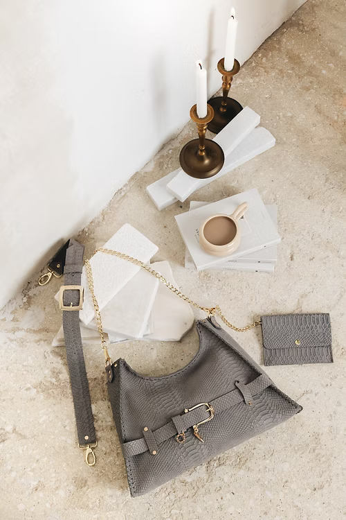 "TOGETHER IN ELECTRIC DREAMS” ΤΣΑΝΤΑ ΩΜΟΥ (GRAY SUEDE) INDIVIDUAL