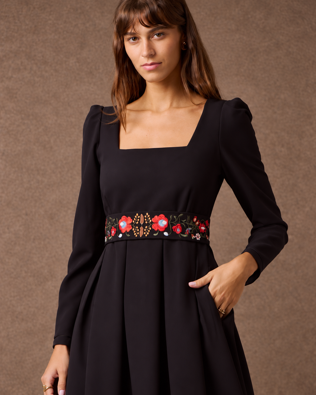 'NEFELI' ΜΙΝΤΙ ΦΟΡΕΜΑ ΜΕ ΚΕΝΤΗΜΕΝΗ ΖΩΝΗ (BLACK) MAMOUSH