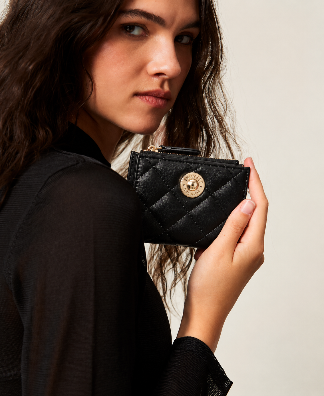 ΚΑΠΙΤΟΝΕ ΠΟΡΤΟΦΟΛΙ ΜΕ ΛΟΓΟΤΥΠΟ (BLACK) TWINSET
