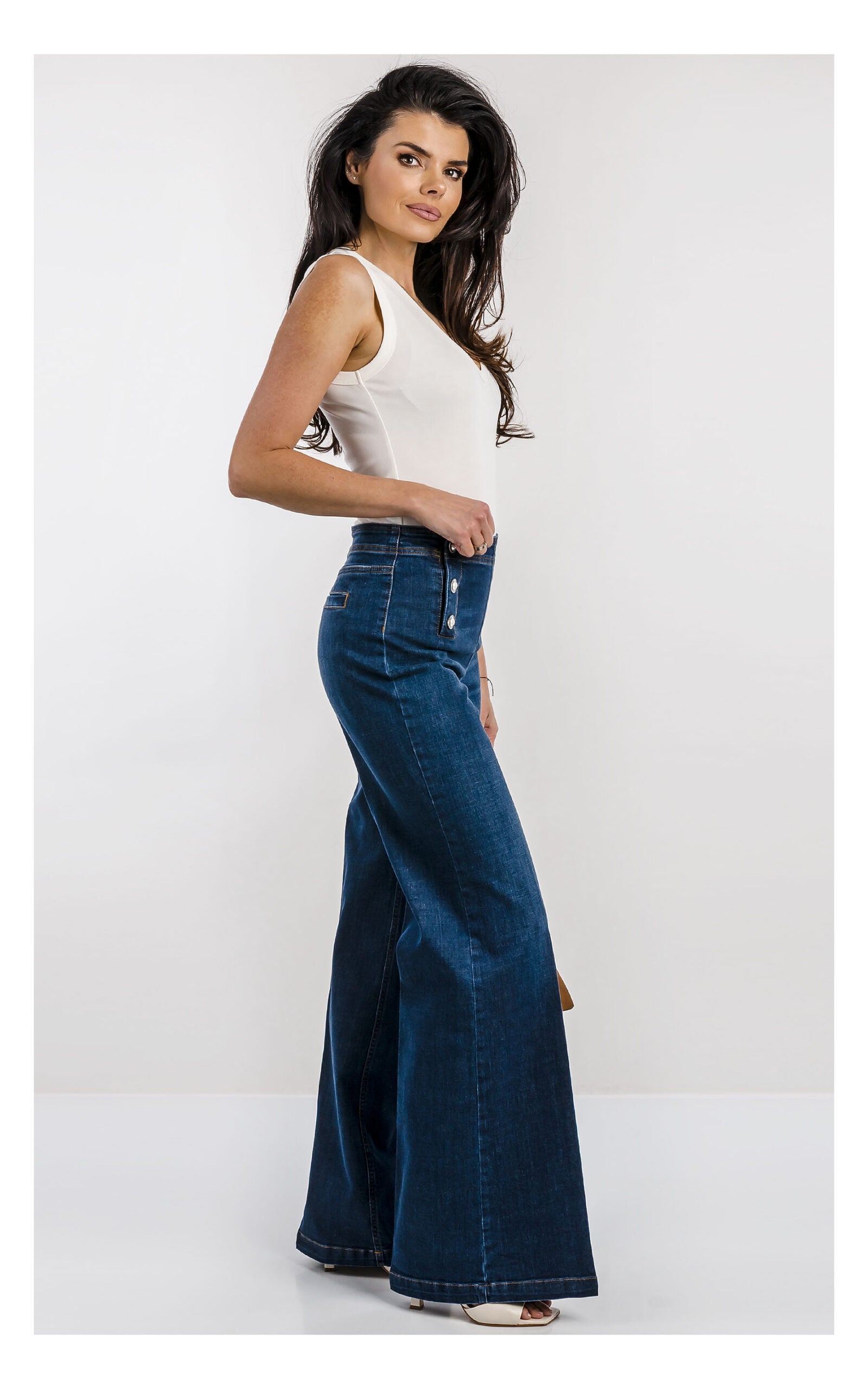 ΤΖΙΝ ΜΕ ΔΙΑΚΟΣΜΗΤΙΚΑ ΚΟΥΜΠΙΑ ΑΠΟ ΠΕΡΛΕΣ TWINSET