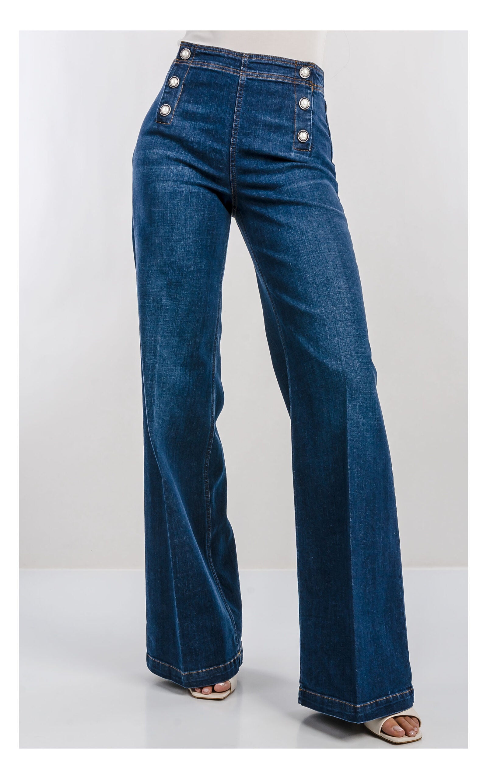 ΤΖΙΝ ΜΕ ΔΙΑΚΟΣΜΗΤΙΚΑ ΚΟΥΜΠΙΑ ΑΠΟ ΠΕΡΛΕΣ TWINSET