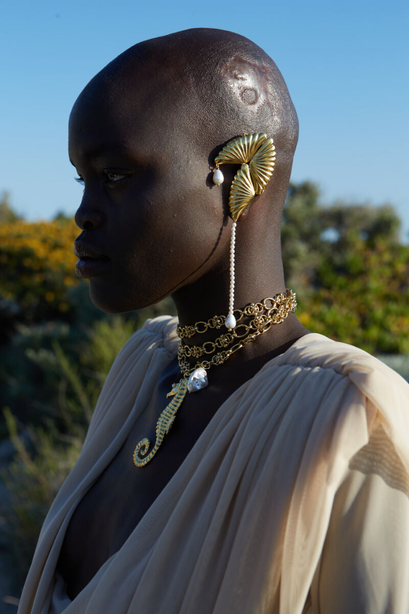 IONE ΣΚΟΥΛΑΡΙΚΙΑ DESPERATE DESIGN