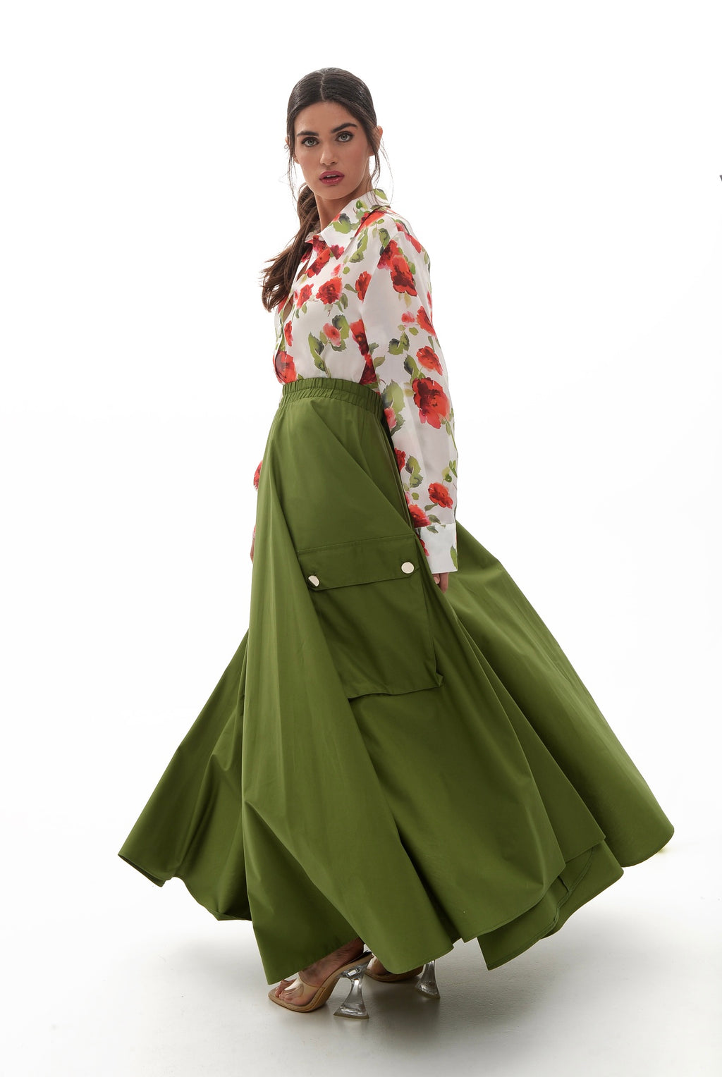 ARETI ΠΟΥΚΑΜΙΣΟ (WHITE ROSES) MAMOUSH