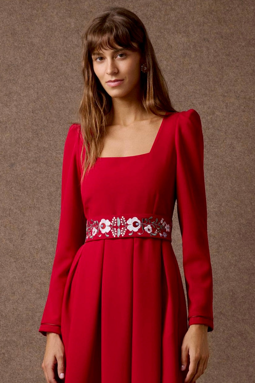 'NEFELI' ΜΙΝΤΙ ΦΟΡΕΜΑ ΜΕ ΚΕΝΤΗΜΕΝΗ ΖΩΝΗ (RASPBERRIEY RED) MAMOUSH
