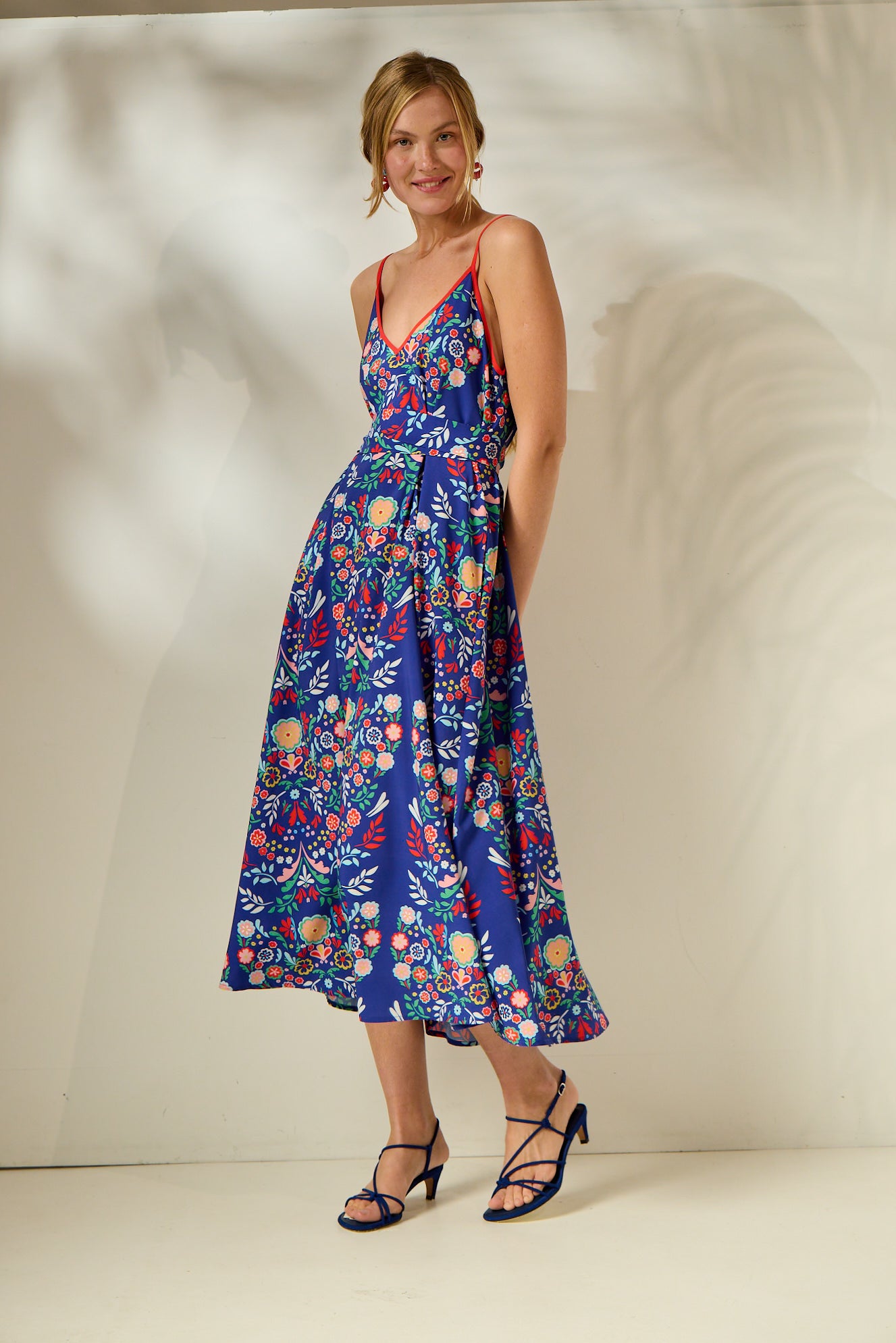 ‘ALIKI’ ΜΙΝΤΙ ΦΟΡΕΜΑ (BLUE FLOWERS) MAMOUSH