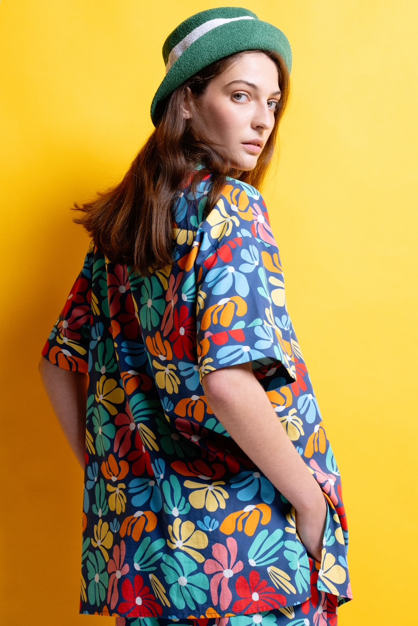 ‘POPPY’ ΒΑΜΒΑΚΕΡΟ ΠΟΥΚΑΜΙΣΟ (BLUE FLORAL) MAMOUSH