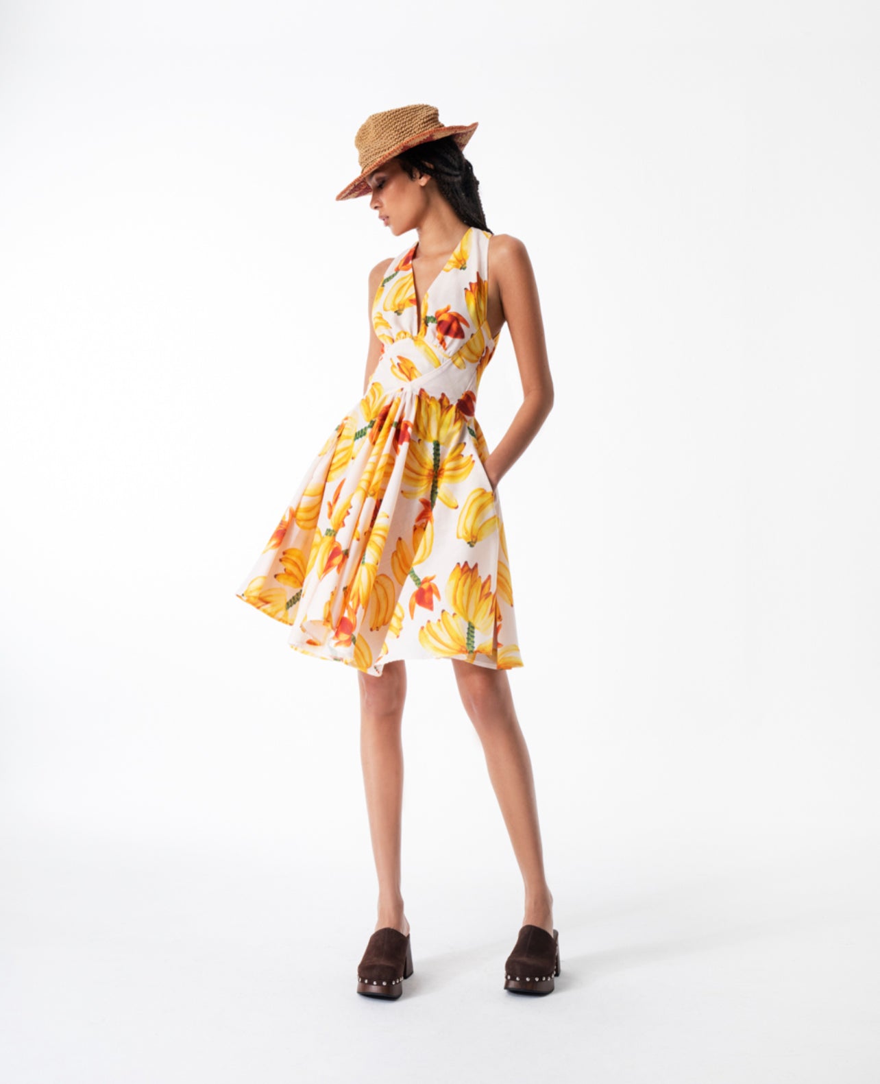 ΚΟΝΤΟ ΦΟΡΕΜΑ (BANANAS) MAMOUSH