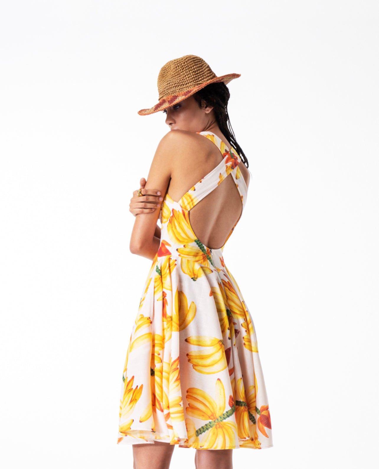 ΚΟΝΤΟ ΦΟΡΕΜΑ (BANANAS) MAMOUSH