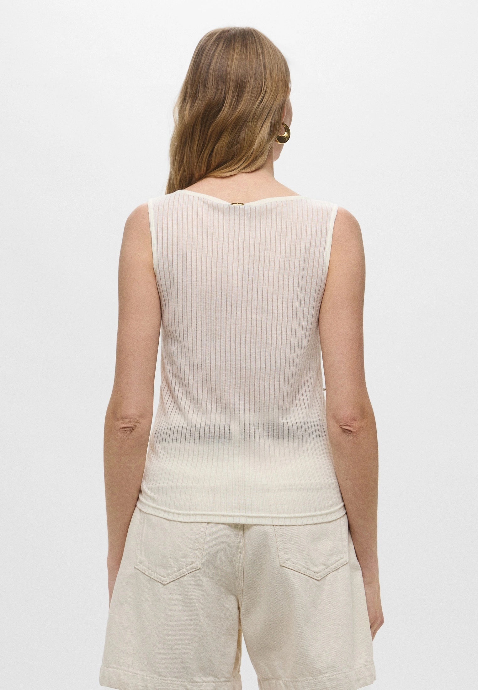 ΤΟΠ ΜΕ ΔΙΑΚΟΣΜΗΤΙΚΑ ΚΕΝΤΗΜΕΝΑ ΣΤΡΑΣ TWINSET