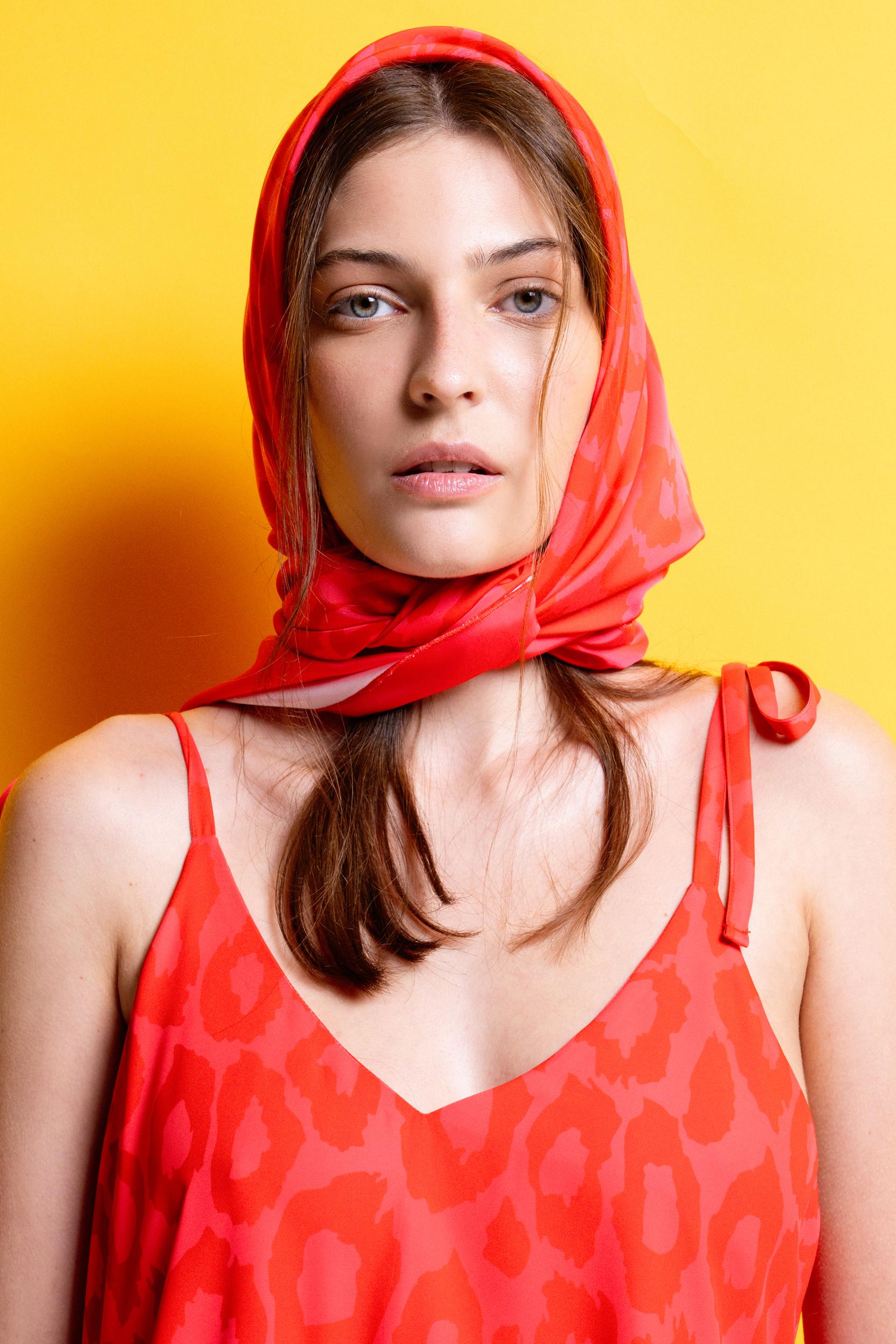 ALYSSA' ΜΑΝΤΗΛΙ-ΠΑΡΕΟ (PINK/ANIMAL PRINT) MAMOUSH