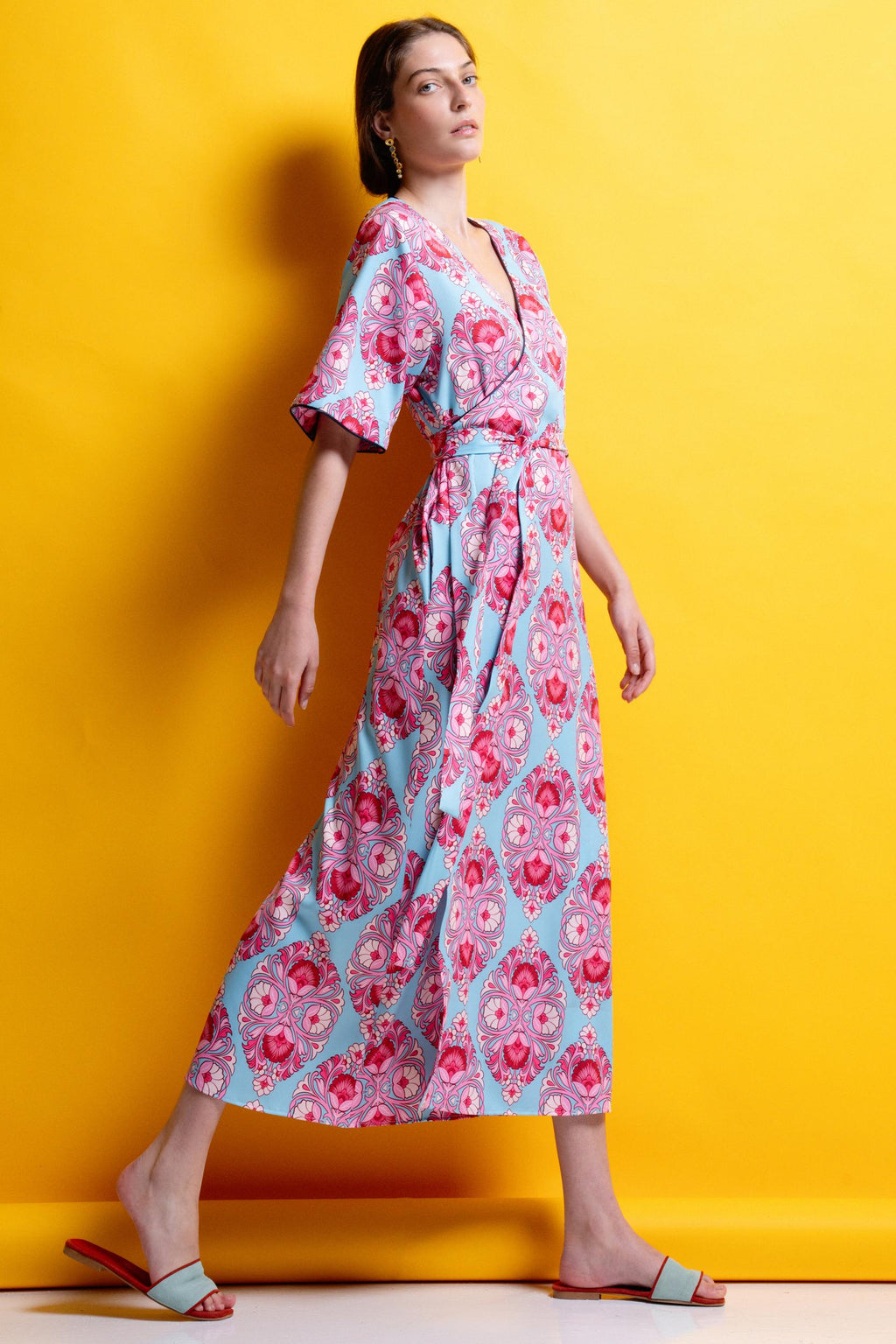 ‘ANNA’ ΚΡΟΥΑΖΕ ΦΟΡΕΜΑ MAMOUSH