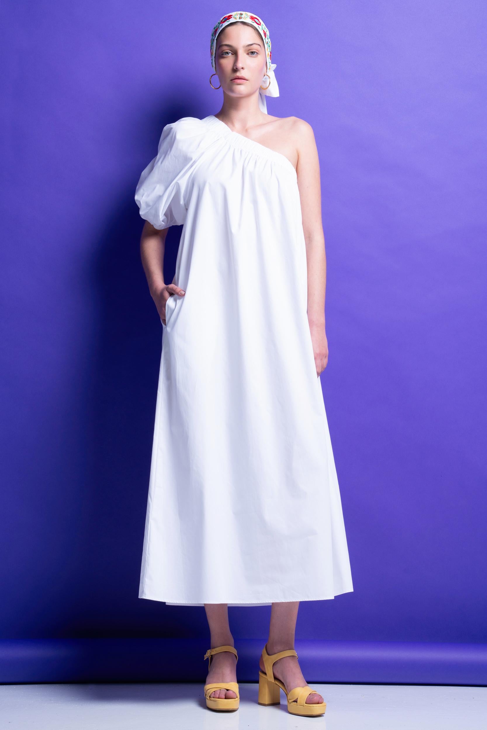 ‘NATALIA’ ΒΑΜΒΑΚΕΡΟ ΦΟΡΕΜΑ ΜΕ ΕΝΑΝ ΩΜΟ (WHITE) MAMOUSH