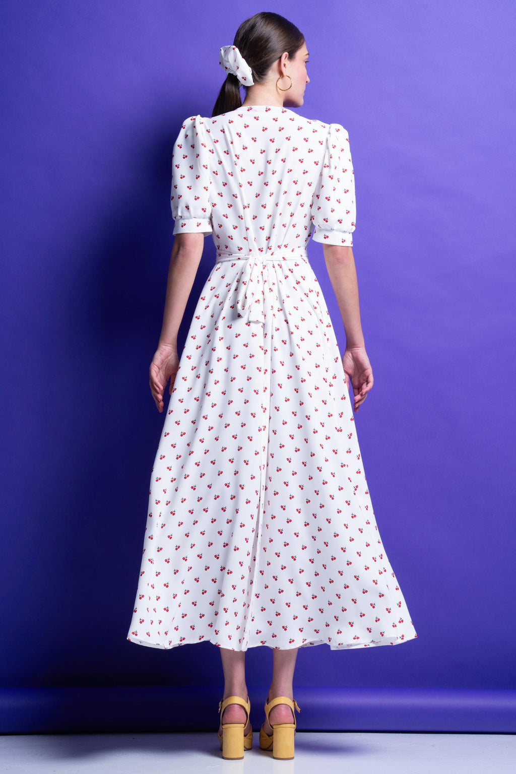 MARGARET' ΦΟΡΕΜΑ (WHITE CHERRY) MAMOUSH