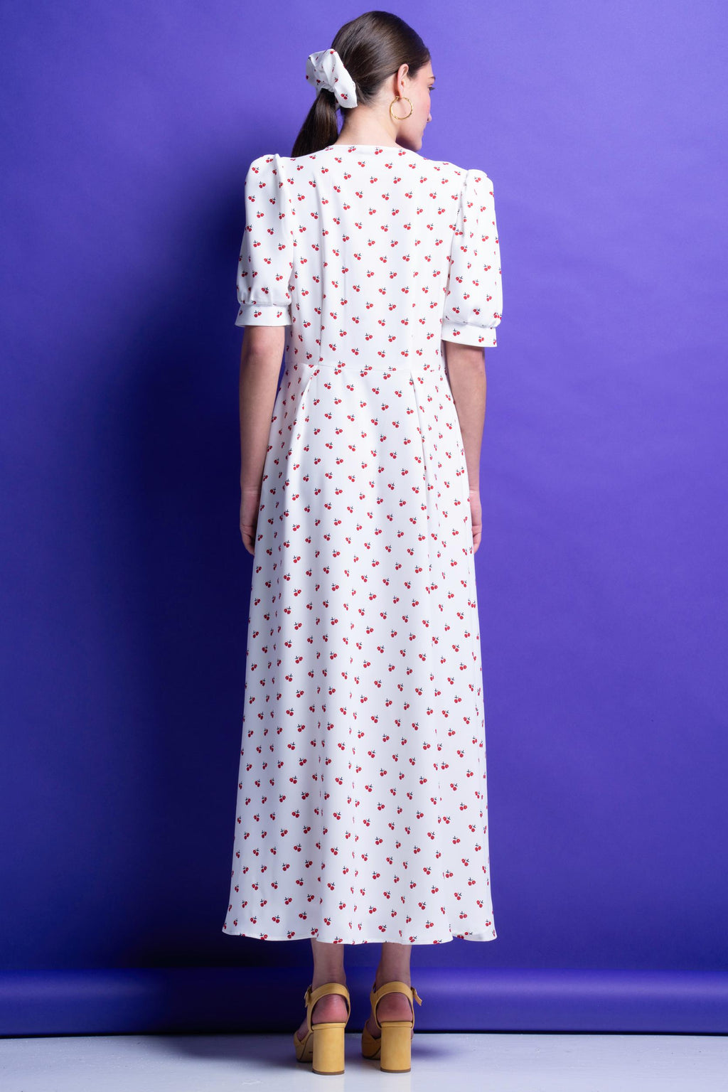 MARGARET' ΦΟΡΕΜΑ (WHITE CHERRY) MAMOUSH