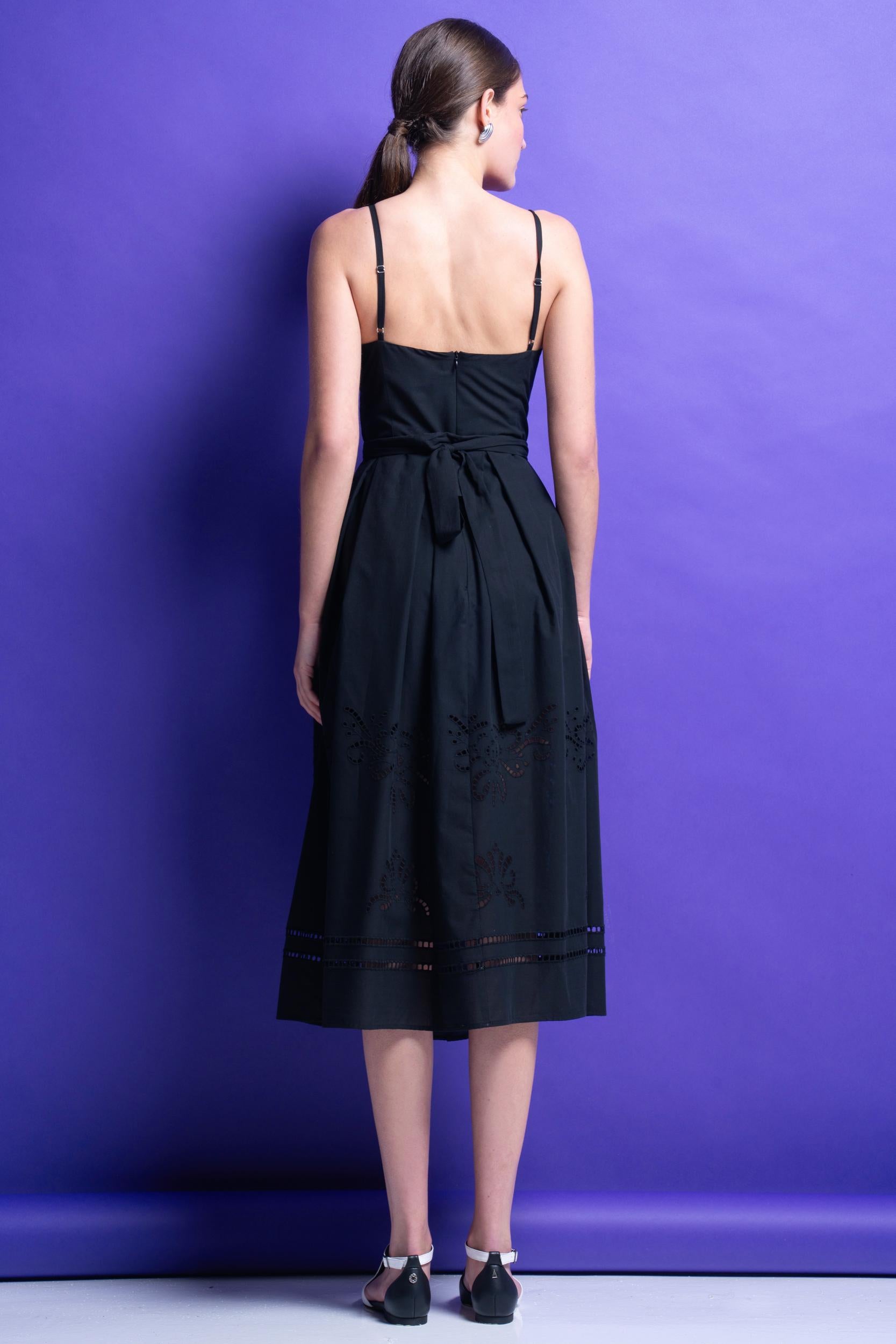 ‘KIMBERLY’ ΒΑΜΒΑΚΕΡΟ ΜΙΝΤΙ ΦΟΡΕΜΑ ΜΕ ΚΕΝΤΗΜΑ (BLACK) MAMOUSH