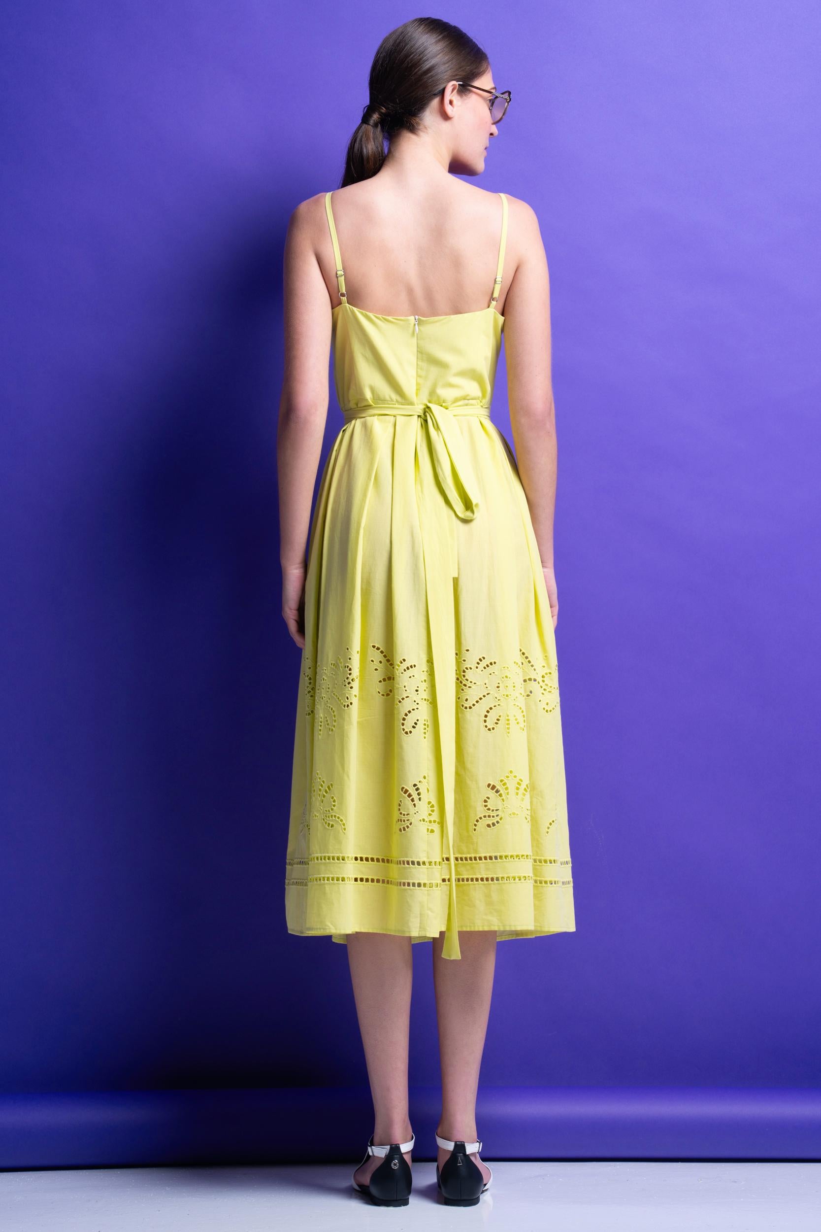 ‘KIMBERLY’ ΒΑΜΒΑΚΕΡΟ ΜΙΝΤΙ ΦΟΡΕΜΑ ΜΕ ΚΕΝΤΗΜΑ (PALE YELLOW) MAMOUSH