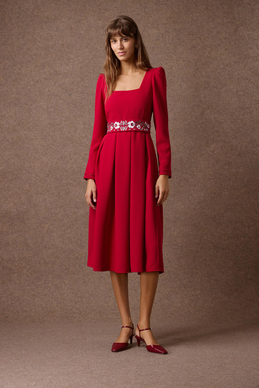 'NEFELI' ΜΙΝΤΙ ΦΟΡΕΜΑ ΜΕ ΚΕΝΤΗΜΕΝΗ ΖΩΝΗ (RASPBERRIEY RED) MAMOUSH