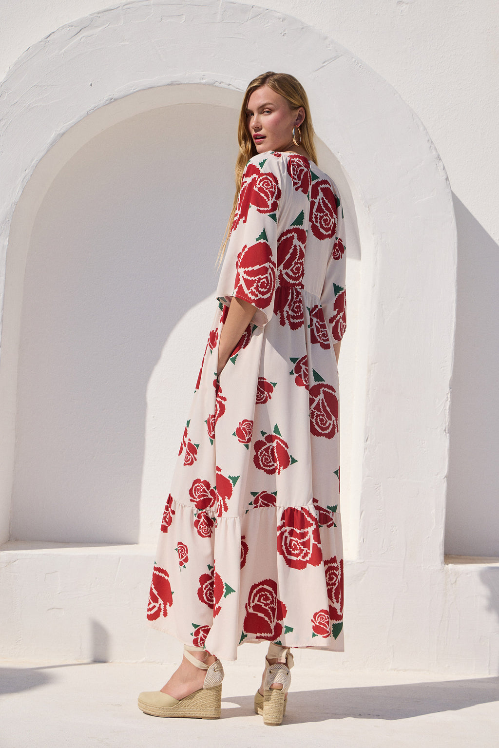 'ISMINI' ΜΑΞΙ ΦΟΡΕΜΑ (WHITE ROSES) MAMOUSH