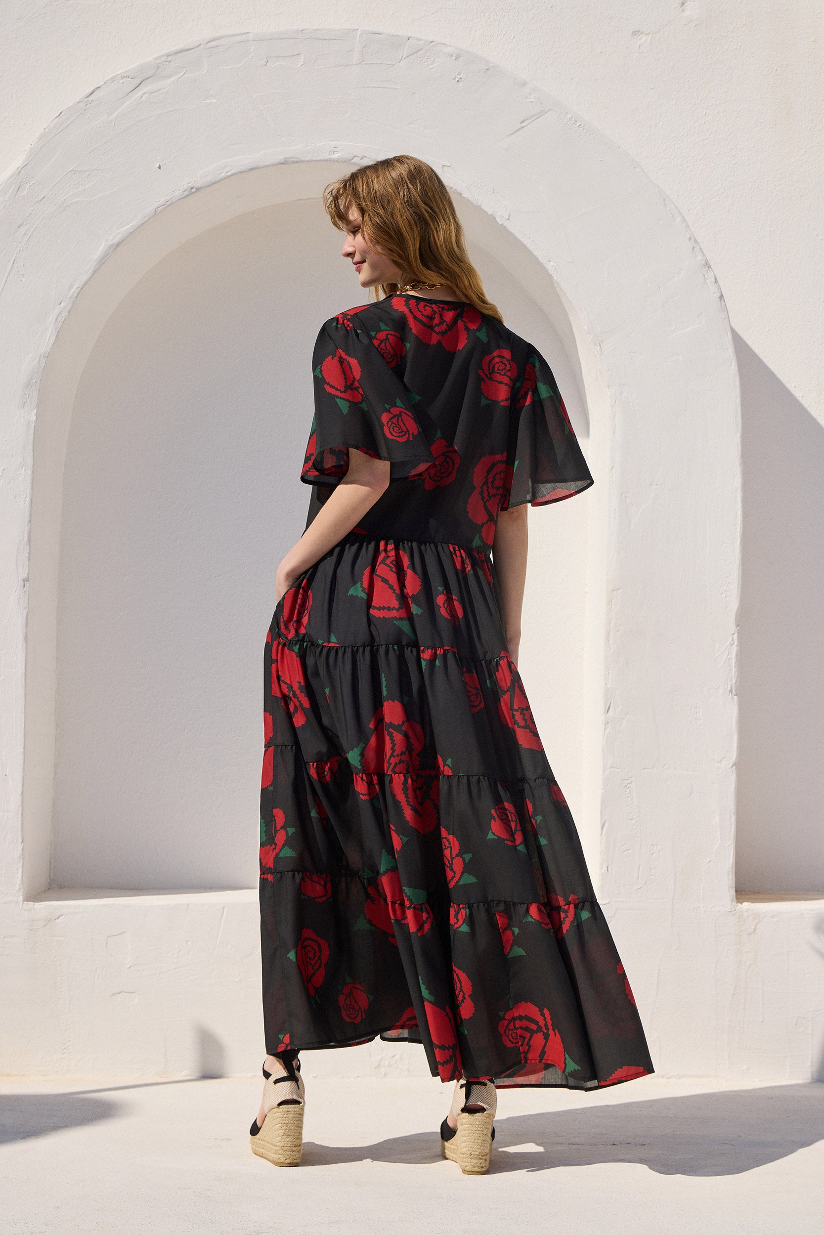 'VANESSA' ΜΙΝΤΙ ΦΟΡΕΜΑ (BLACK ROSES) MAMOUSH