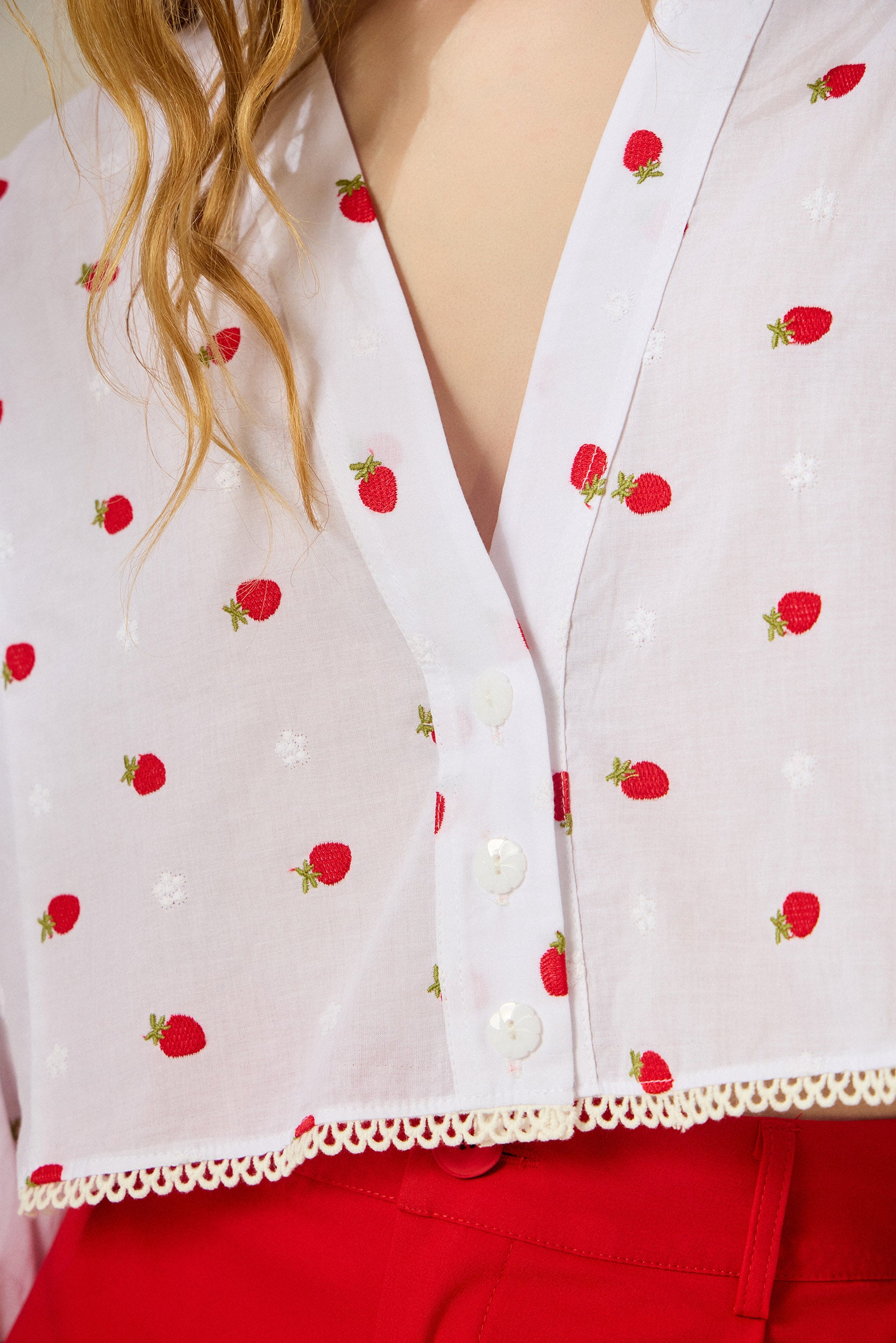 ‘BELLA’ ΚΟΝΤΟ ΠΟΥΚΑΜΙΣΟ (STRAWBERRIES) MAMOUSH