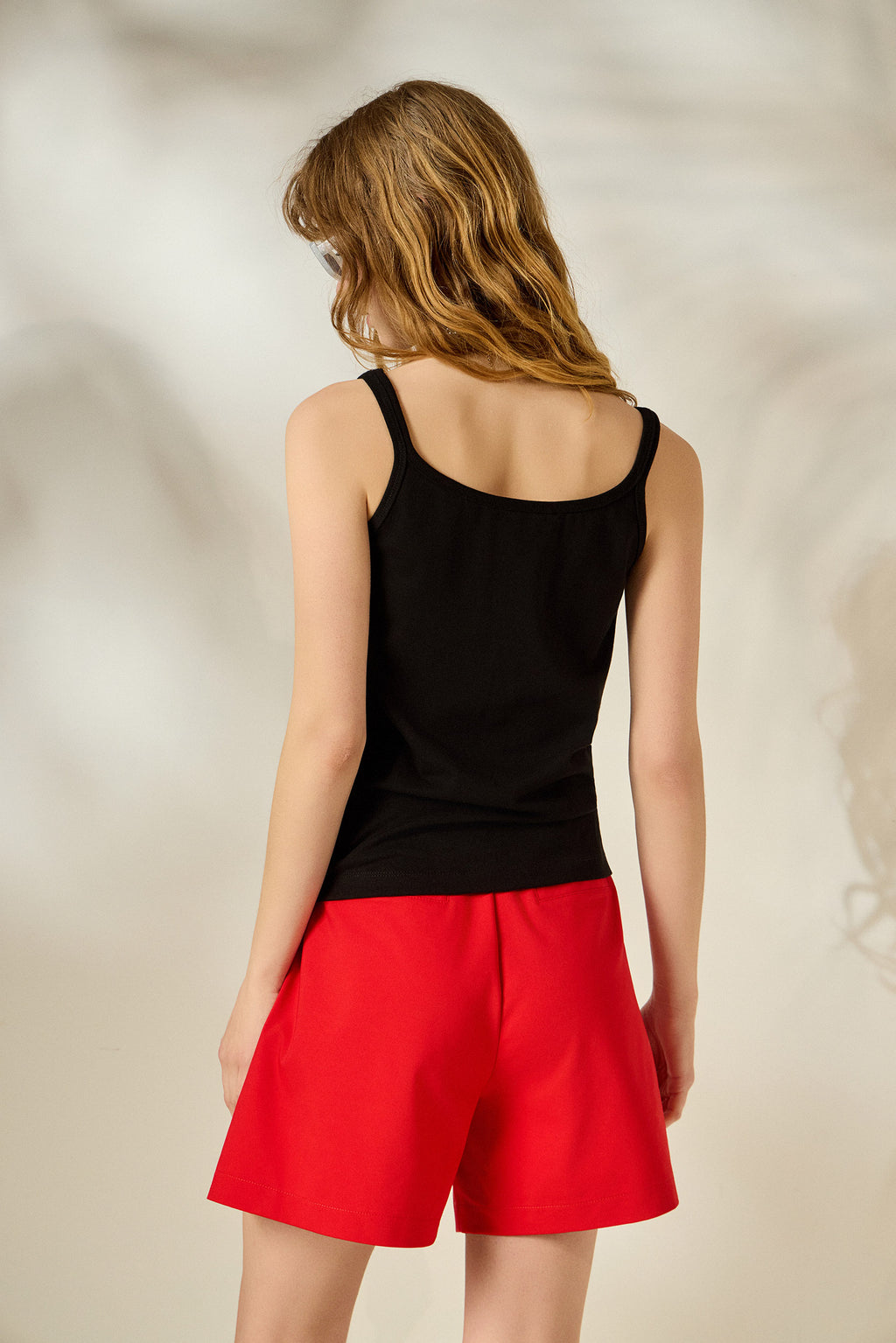 'LIA' ΤΟΠ ΜΕ ΚΕΝΤΗΜΑ ΚΑΡΔΟΥΛΕΣ (BLACK) MAMOUSH
