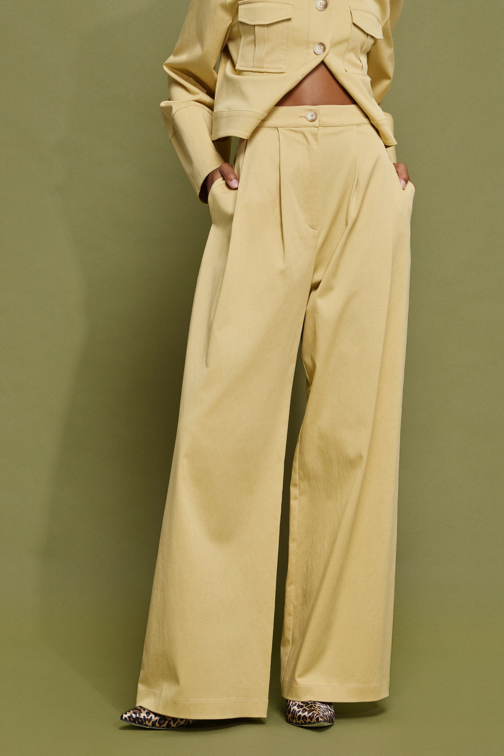 ‘DAISY’ ΠΑΝΤΕΛΟΝΑ ΜΕ ΚΟΥΦΟΠΙΕΤΕΣ (BUTTER YELLOW) MAMOUSH