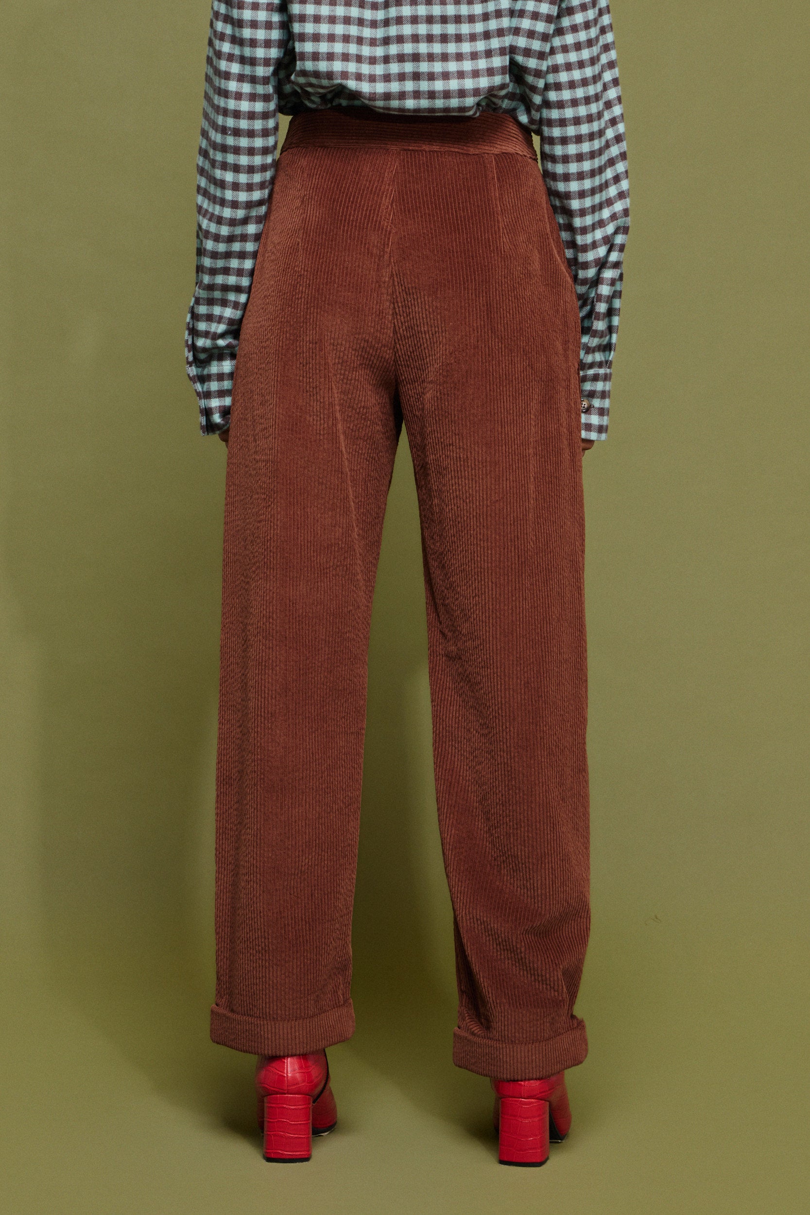 LIA' ΚΟΤΛΕ ΠΑΝΤΕΛΟΝΙ ΜΕ ΡΕΒΕΡ (CHOCOLA) MAMOUSH