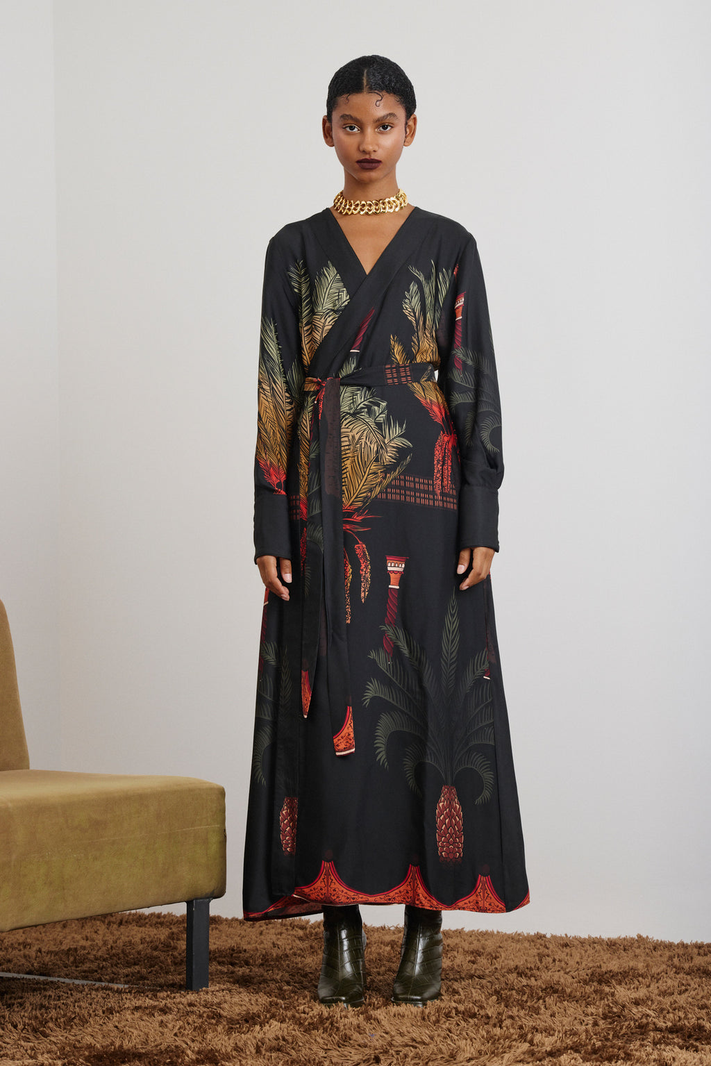 EMMA' ΚΡΟΥΑΖΕ ΦΟΡΕΜΑ (BLACK PALM TREE) MAMOUSH